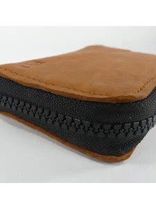 Porte monnaie Zip en cuir marron cognac - Emmanuelle Olivier Maroquinerie