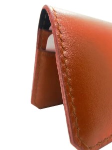 Porte-cartes en cuir lisse marron - Emmanuelle Olivier Maroquinerie