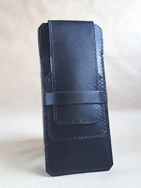 Etui en cuir lisse noir pour 4 stylos - Version Luxe - Emmanuelle Olivier Maroquinerie