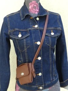 Micro Sac en cuir grainé marron foncé - Le petit chéri -Emmanuelle Olivier Maroquinerie