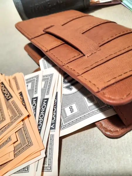 Pochette à billets en cuir basane marron cognac - Cuir Français - Emmanuelle Olivier Maroquinerie