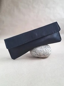 Trousse en cuir noir - Emmanuelle Olivier Maroquinerie