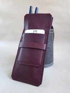 Etui en cuir basane rouge bordeaux pour 4 stylos - Cousu à la main- Emmanuelle Olivier Maroquinerie