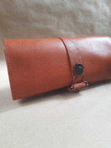 Marmotte en cuir marron cognac pour 3 montres - Cuir Français - Emmanuelle Olivier Maroquinerie