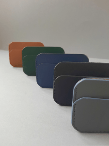 Porte-cartes en cuir Le Galet - Ensemble - Emmanuelle Olivier Maroquinerie