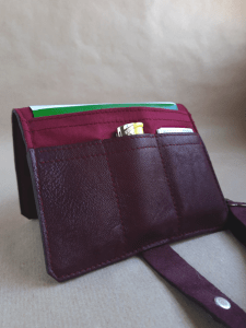 Blague à tabac cuir basane - cousue main- rouge - Emmanuelle Olivier Maroquinerie