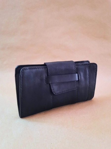 Pochette à billets en cuir basane noir – Cousue main – Emmanuelle Olivier Maroquinerie